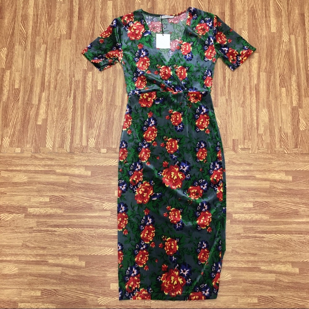 ZARA Velvet MIDI Floral Dress Small N4